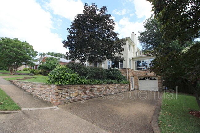Building Photo - 1510 23rd St S