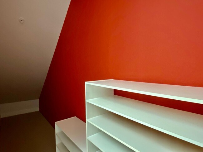 Building Photo - Modern Plant 51 Condo with Downtown Views | Secure Access | GE Café Appliances | Dogs Welcome