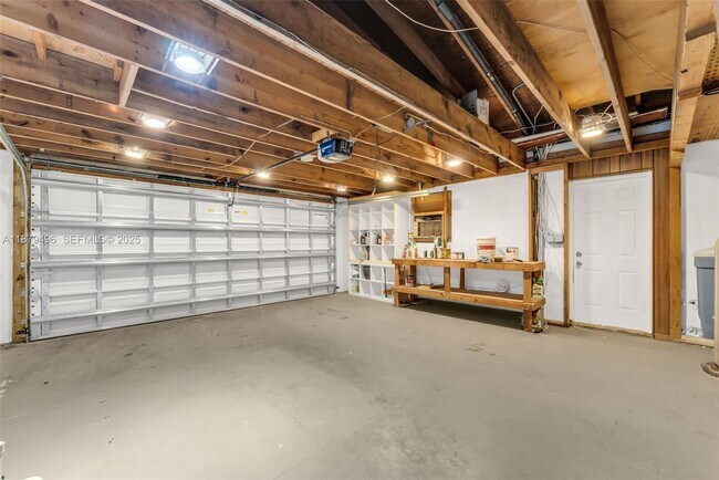 Building Photo - 6275 SW 123rd Terrace