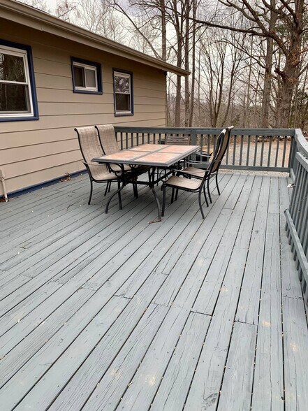 Building Photo - 621 Durrett Town Rd