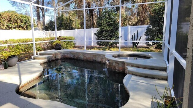 Building Photo - 162 Crystal Oak Dr