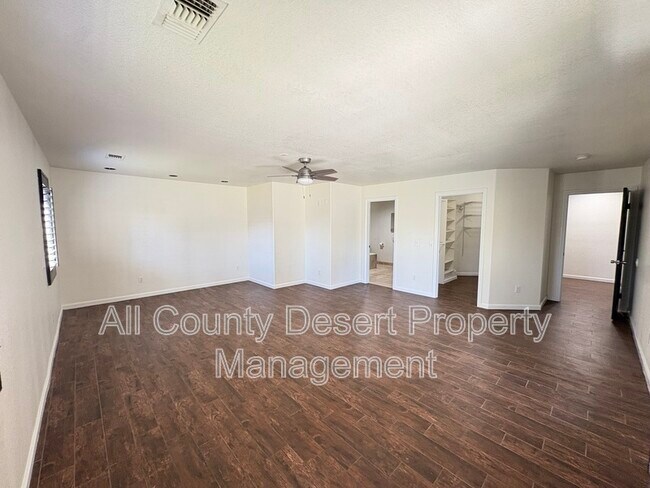 Building Photo - 78823 Ave 42