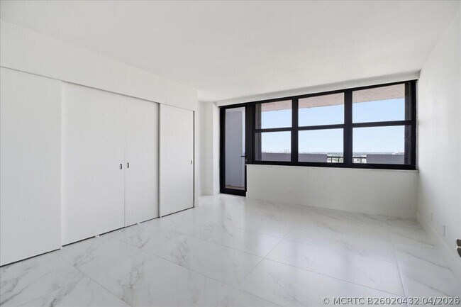 Building Photo - 936 Intracoastal Dr
