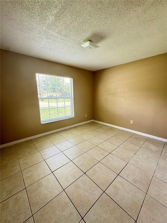 Building Photo - 318 Ronnie Cir