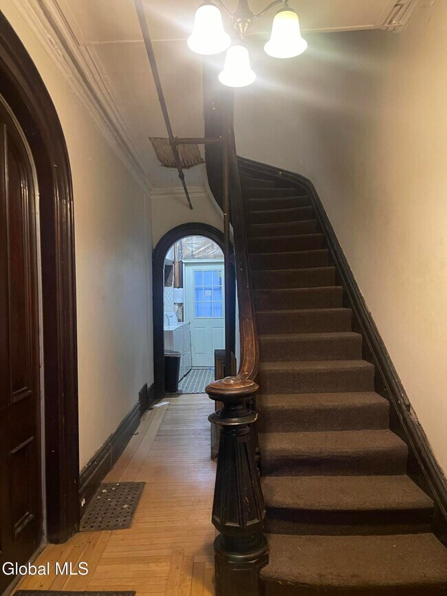 Building Photo - 2156 5th Ave