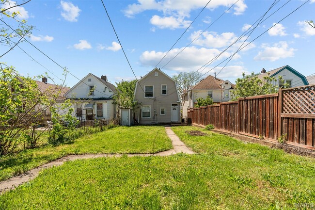 Building Photo - 4147 Beethoven Ave