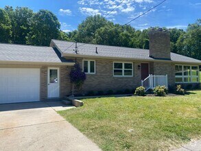 Building Photo - Recently Renovated Home within Walking Dis...