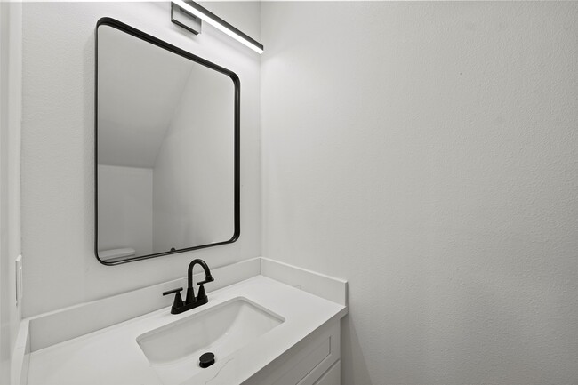 Building Photo - 8417 Venus St