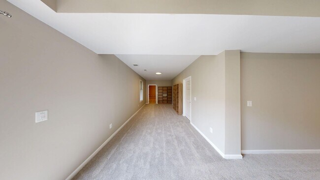 Building Photo - 43799 Abbott Pl