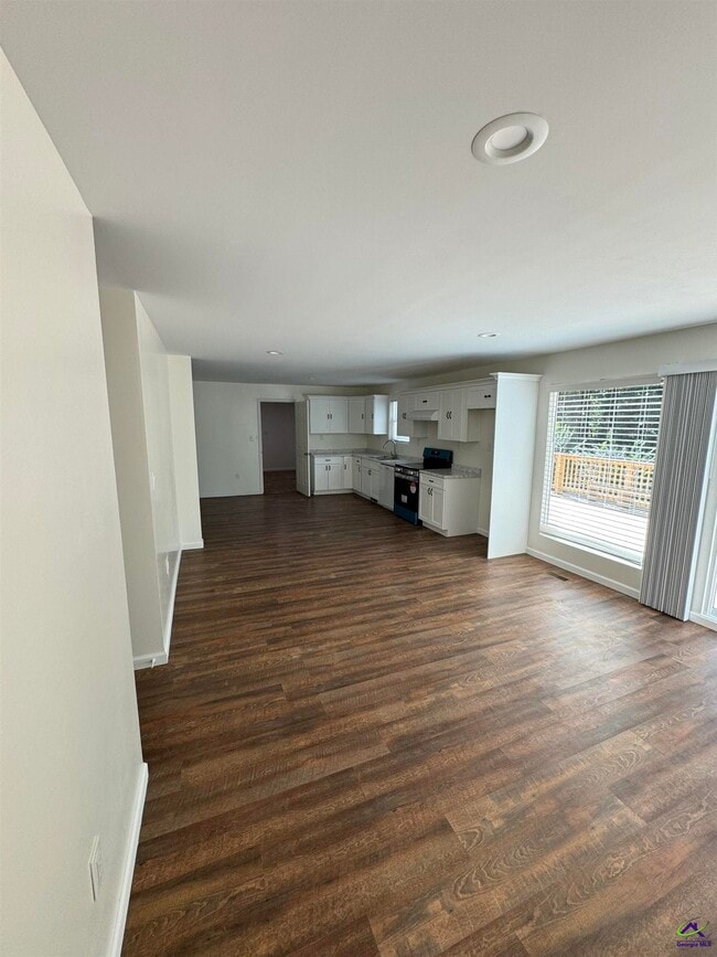 Building Photo - 104 Acorn Ridge Ct