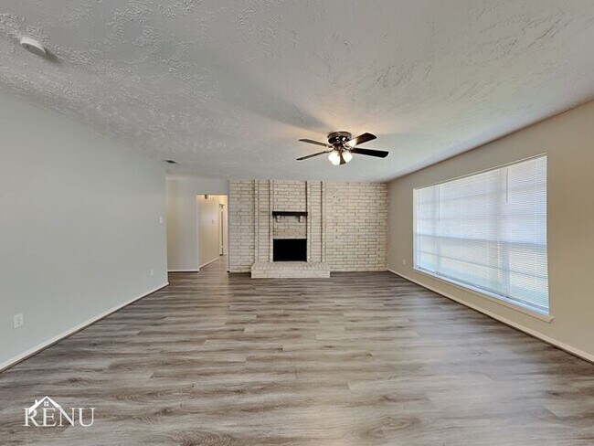 Building Photo - 6918 Rockergate Dr