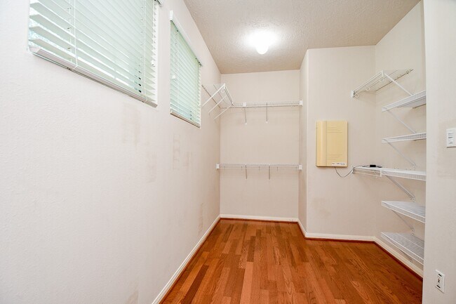 Building Photo - 17411 Lonesome Dove Trail