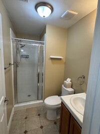 Building Photo - 6663 N Ofelia Dr