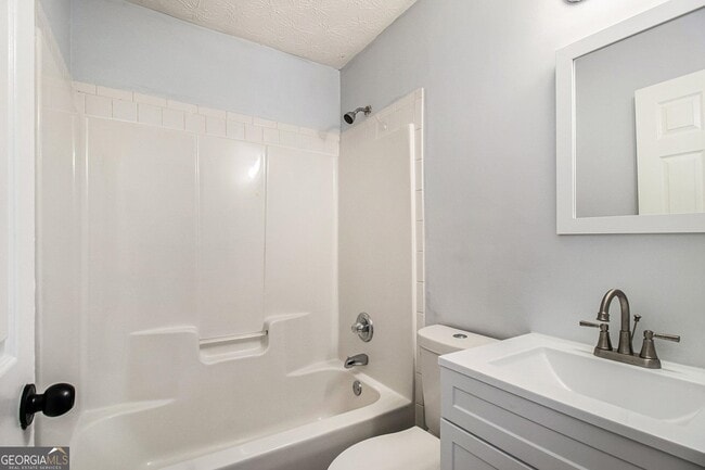 Building Photo - 703 Guide Post Ln