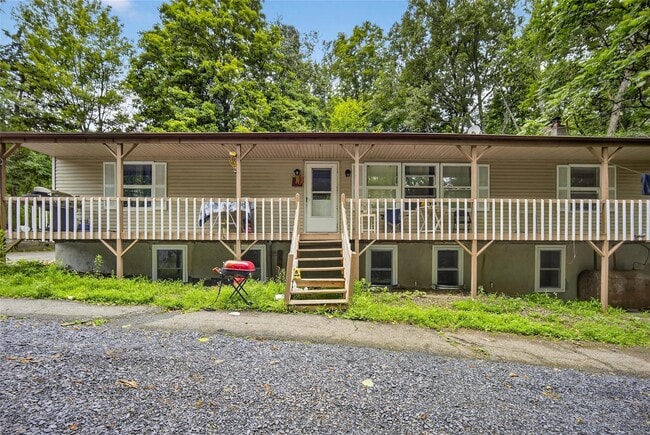 Building Photo - 46 Peddler Hill Rd