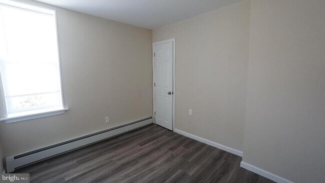 Building Photo - 104 Bethlehem Pike