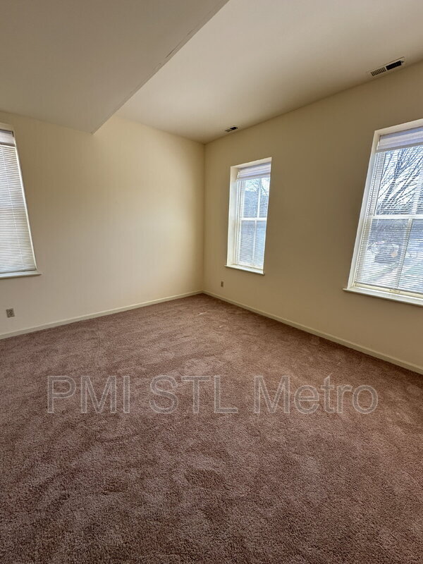 Building Photo - 1301 Ann Ave