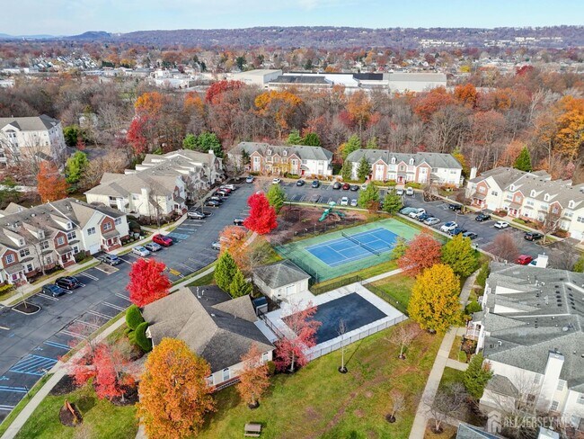 Building Photo - 100 Forest Dr