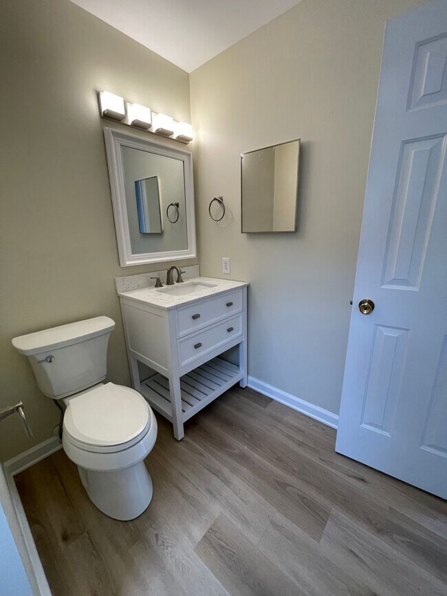 Building Photo - Incredible, newly renovated 3 br 3.5 ba Ca...