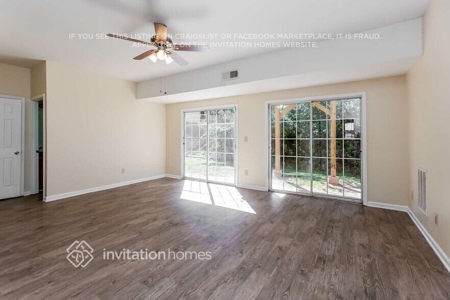 Building Photo - 2708 Waymar Dr SW