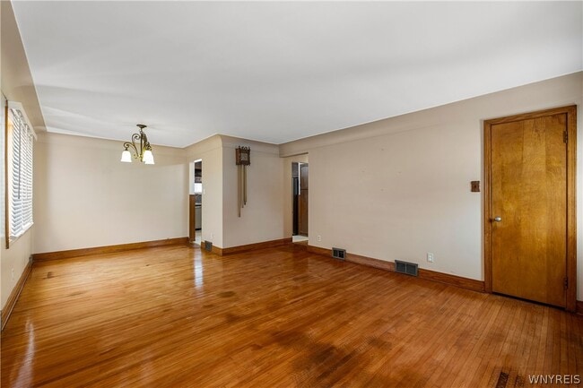 Building Photo - 133 Halstead Ave