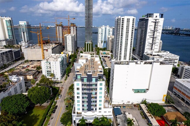 Building Photo - 2275 Biscayne Blvd