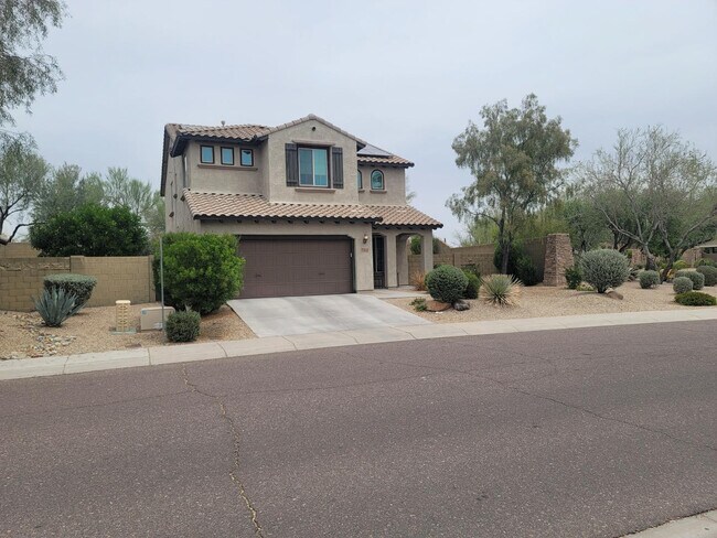 Building Photo - 3826 E Cat Balue Dr