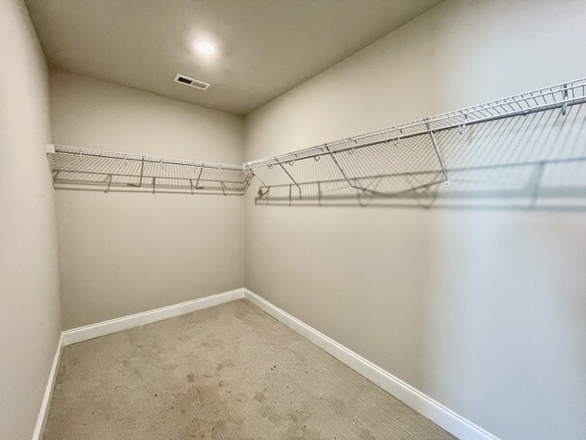 Building Photo - 1624 Clayfire Dr.