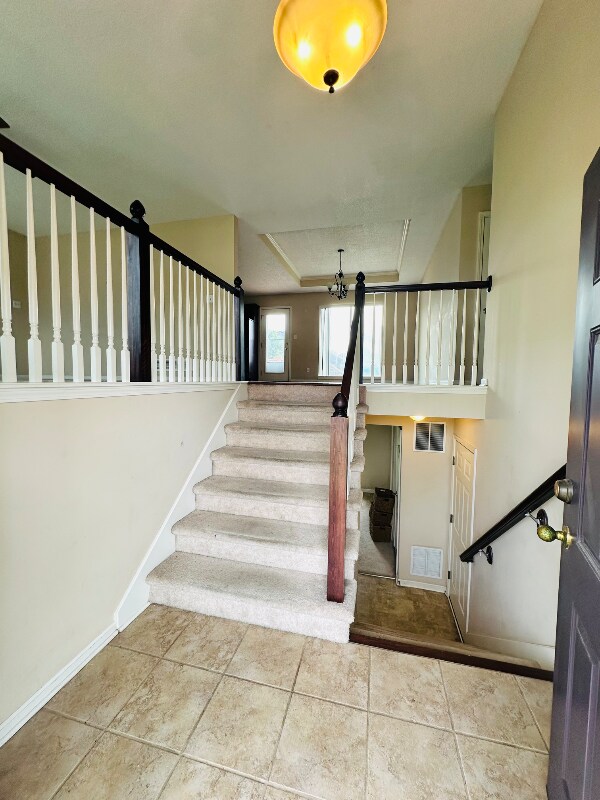 Building Photo - 813 Glenview St