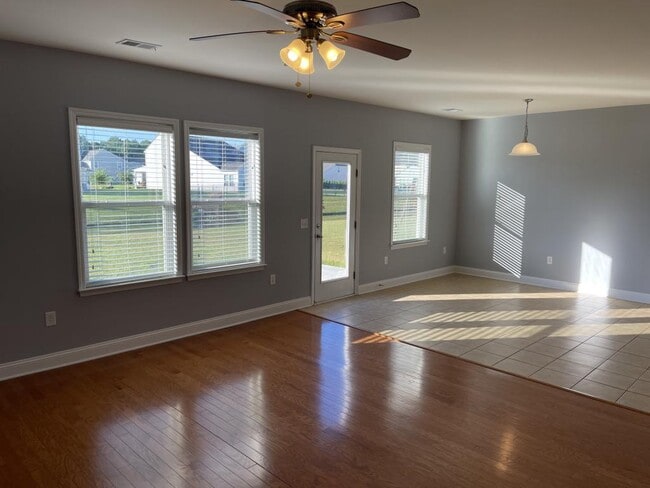 Building Photo - 2537 Greenbank Dr