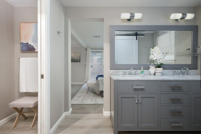 Building Photo - Woods of Shavano Dream