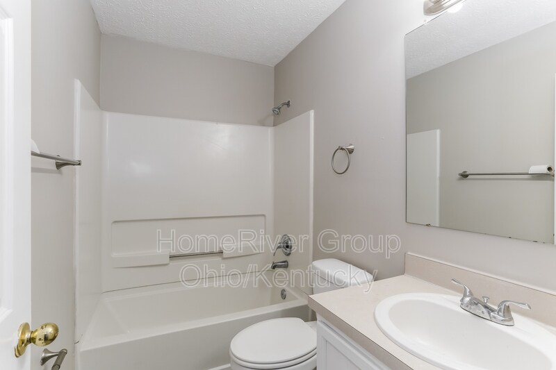 Building Photo - 1707 Farberdale Dr
