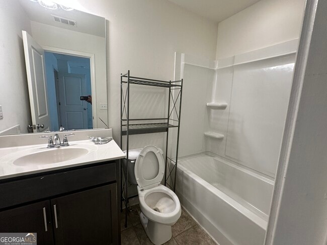 Building Photo - 882 Ambient Way