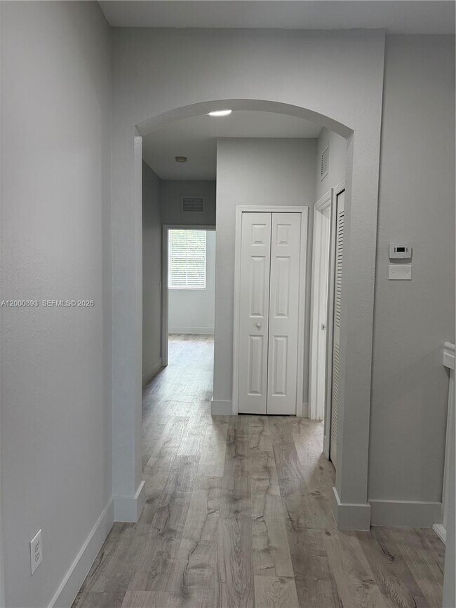 Building Photo - 10947 NW 79th St