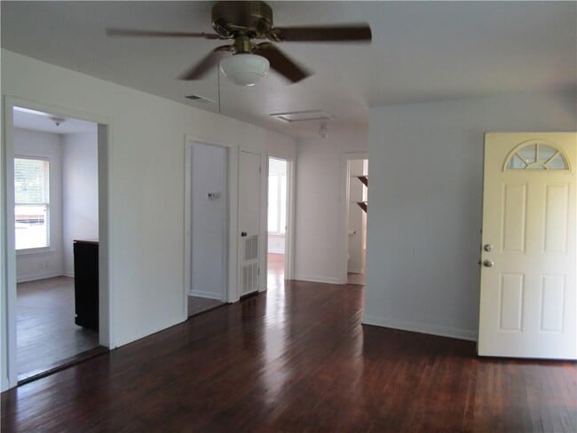 Building Photo - 10620 Deer Canyon Rd
