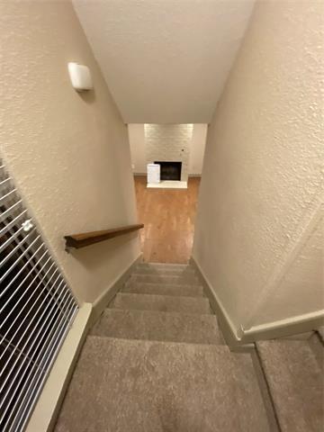 Building Photo - 10151 Camelot Dr