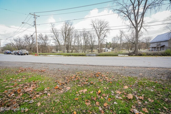 Building Photo - 140 Broad St