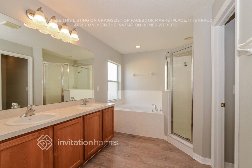 Building Photo - 1112 Sophia Blvd