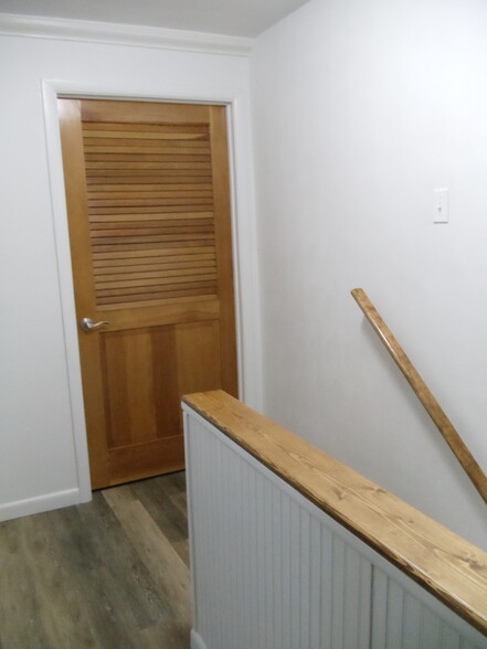 laundry room door at top of steps - 376 Miller St