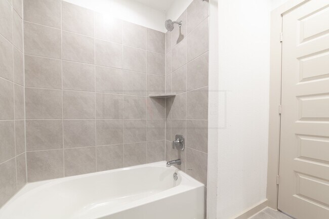 Building Photo - 4010 Garver Grv Ln