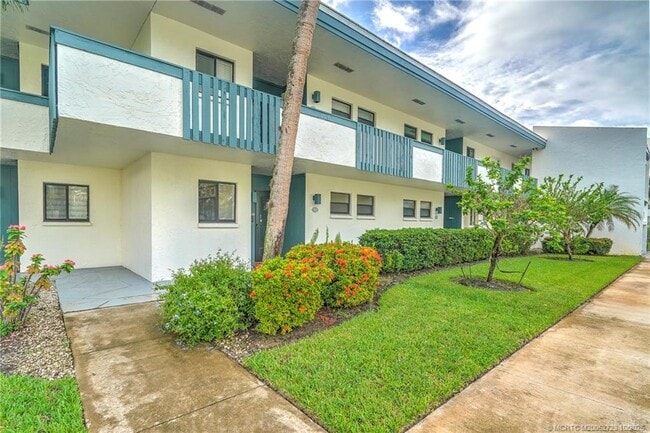 Building Photo - 175 SE St Lucie Blvd