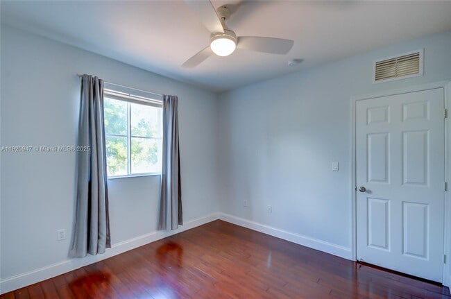 Building Photo - 11331 NW 44th Terrace