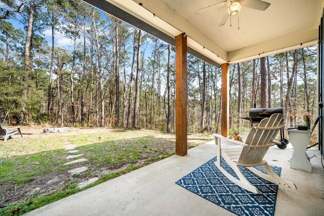 Building Photo - 201 Sunny Hill Dr