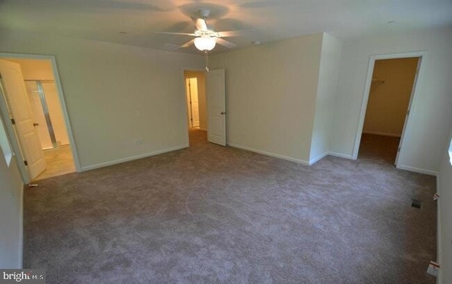 Building Photo - 5917 Sneed Dr