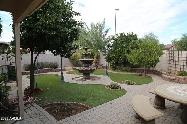 Building Photo - 1108 E Pinto Dr