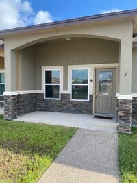 Building Photo - 1818 Rodd Field Rd