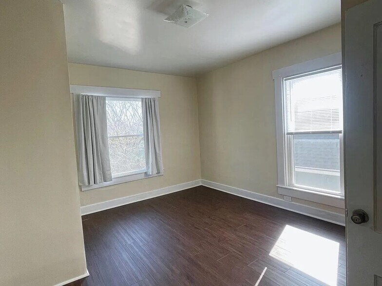 Building Photo - 1112 Newman St