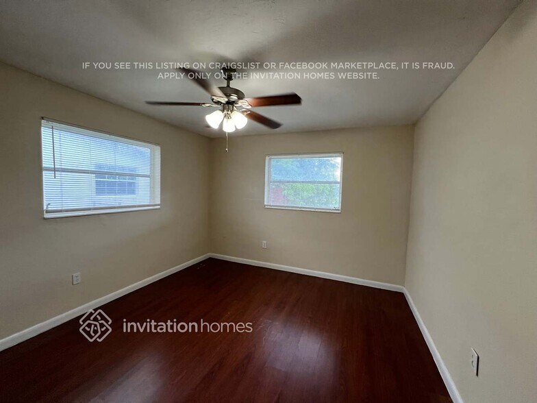 Building Photo - 8530 NW 27th Pl