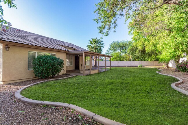 Building Photo - 3-bedroom plus bonus room with 3-car garage on large lot