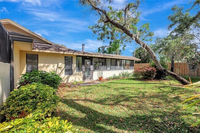Building Photo - 107 Parkside Colony Dr